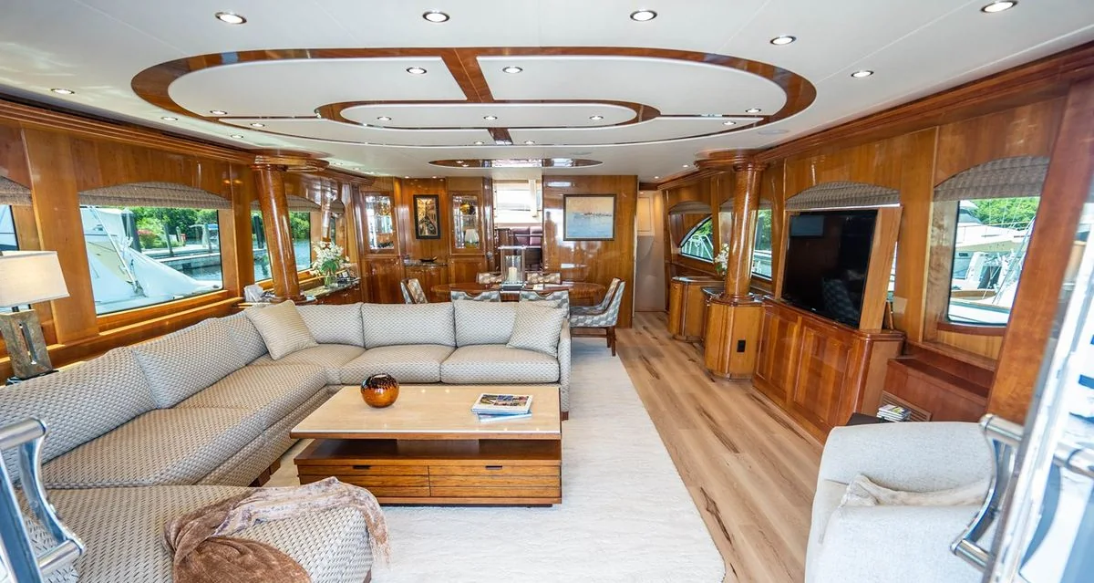 Victory - photo 3 yacht charter Miami