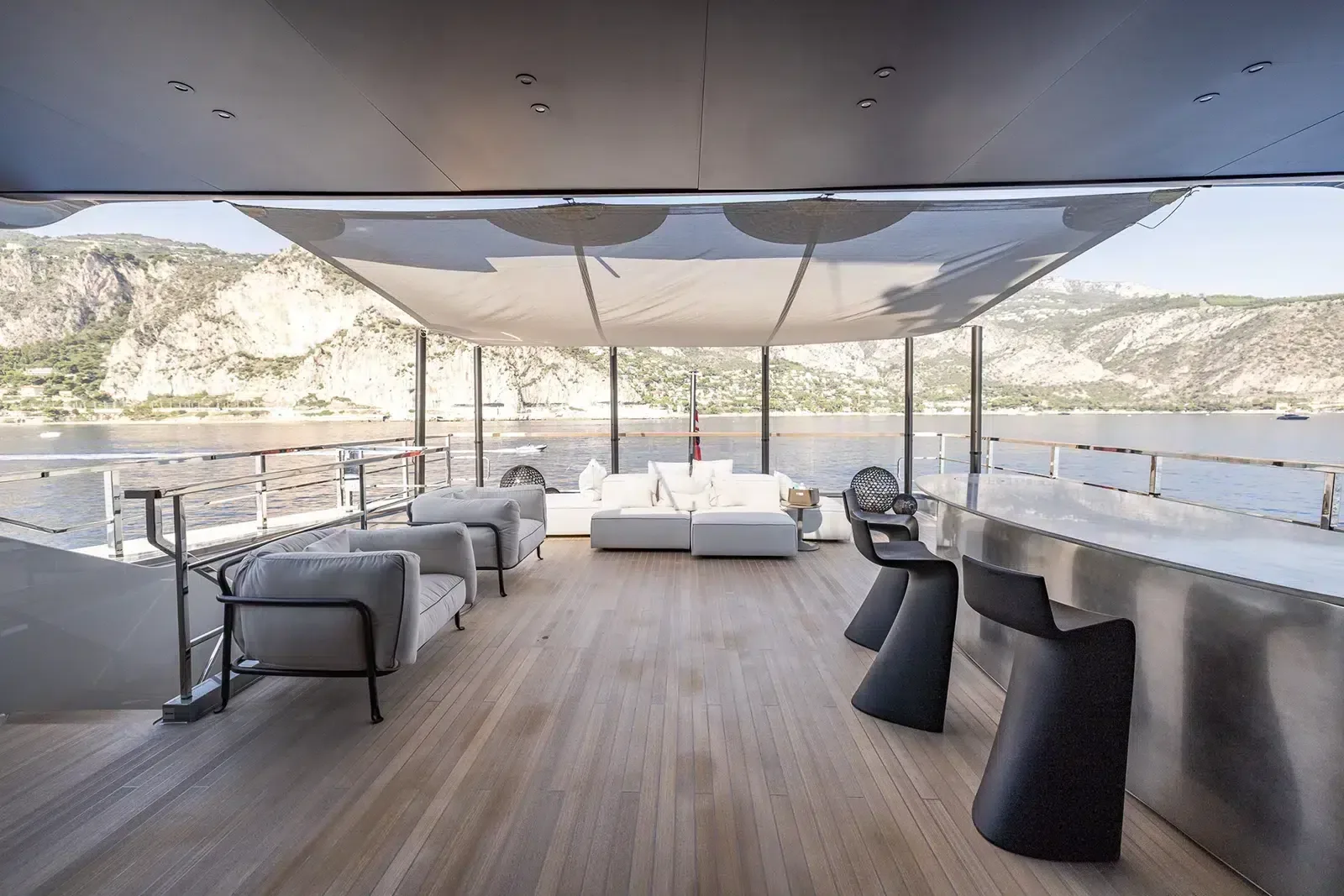 VIRTUOSITY - photo 10 yacht charter Cannes