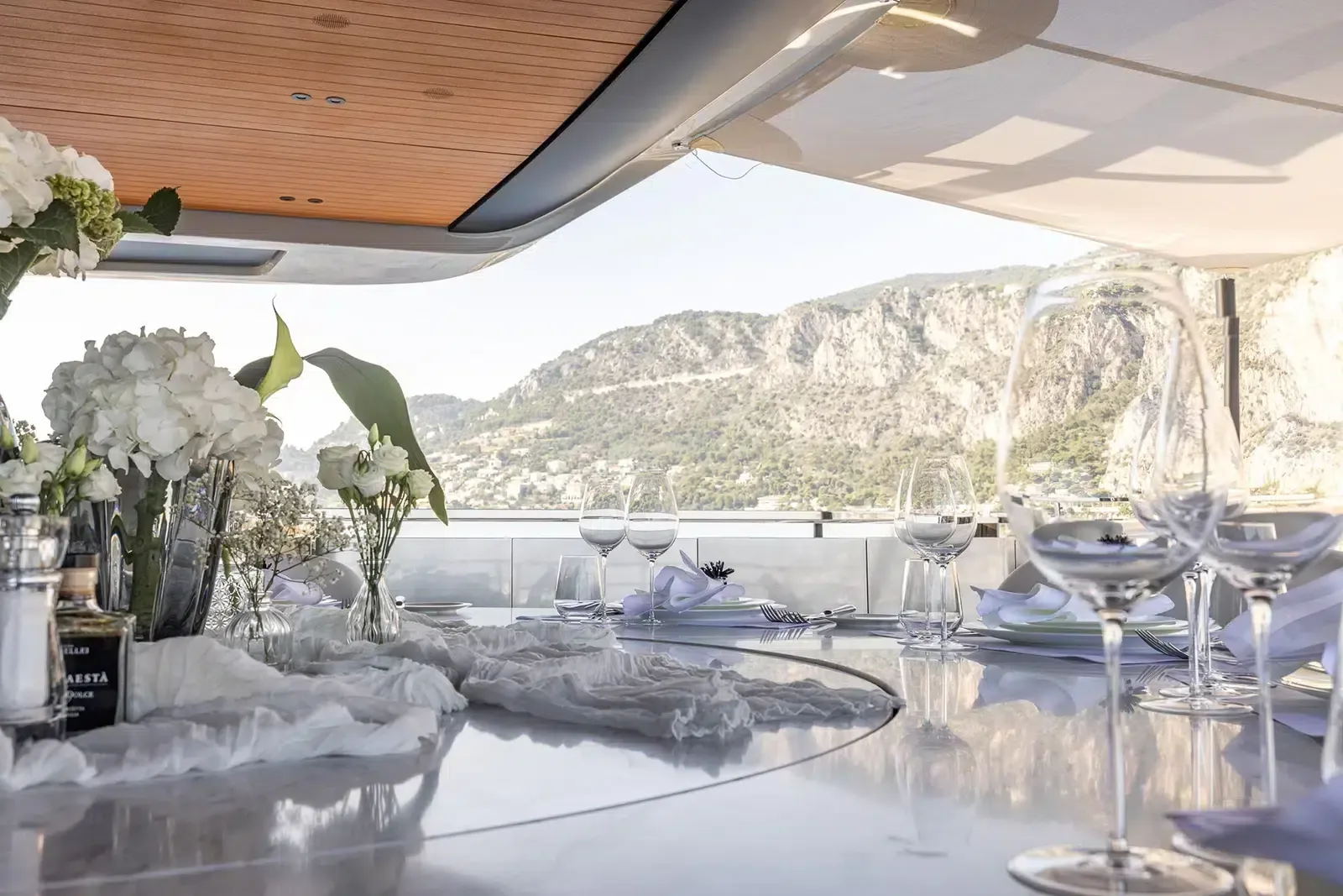 VIRTUOSITY - photo 14 yacht charter Cannes