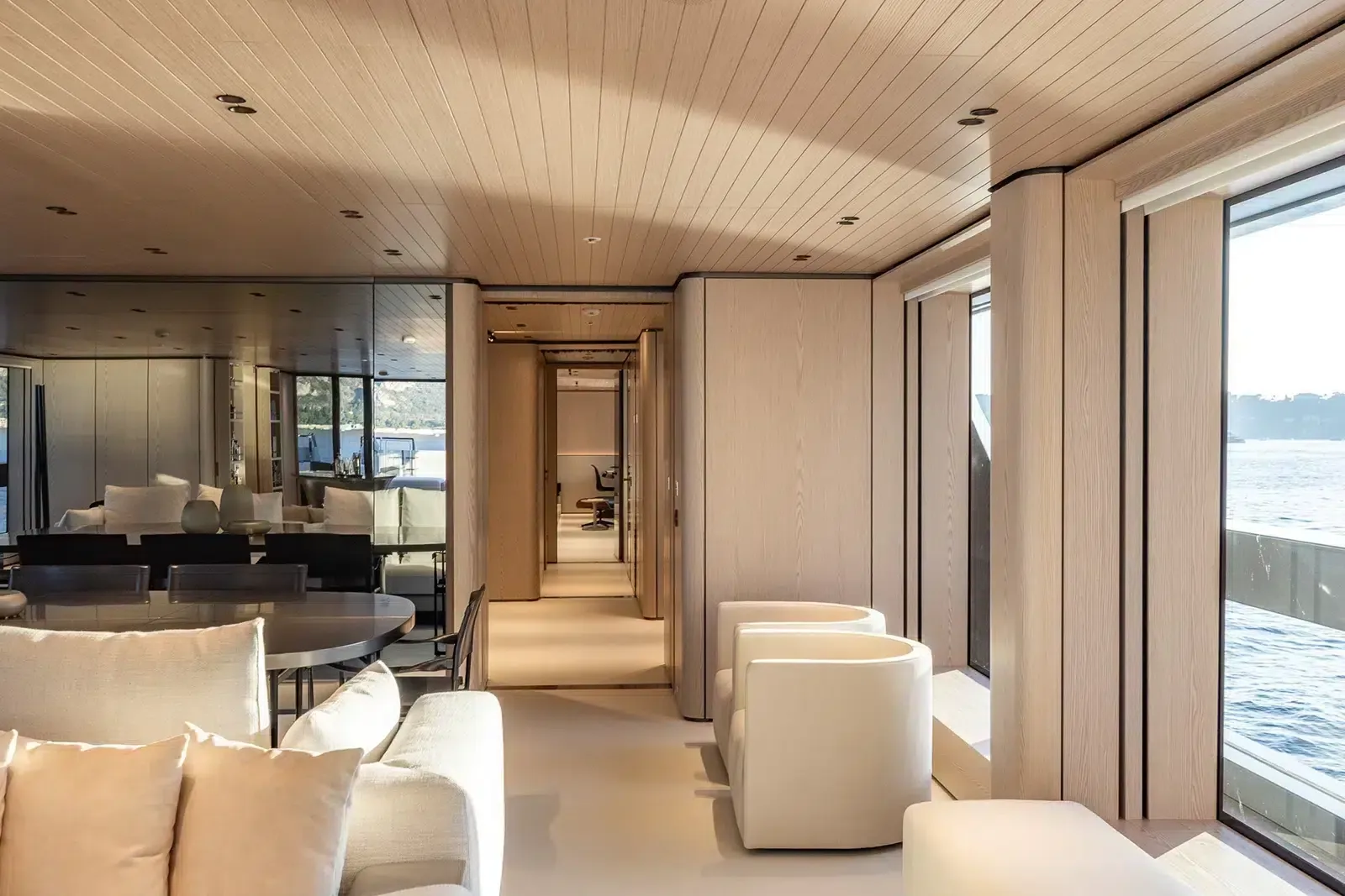 VIRTUOSITY - photo 24 yacht charter Cannes