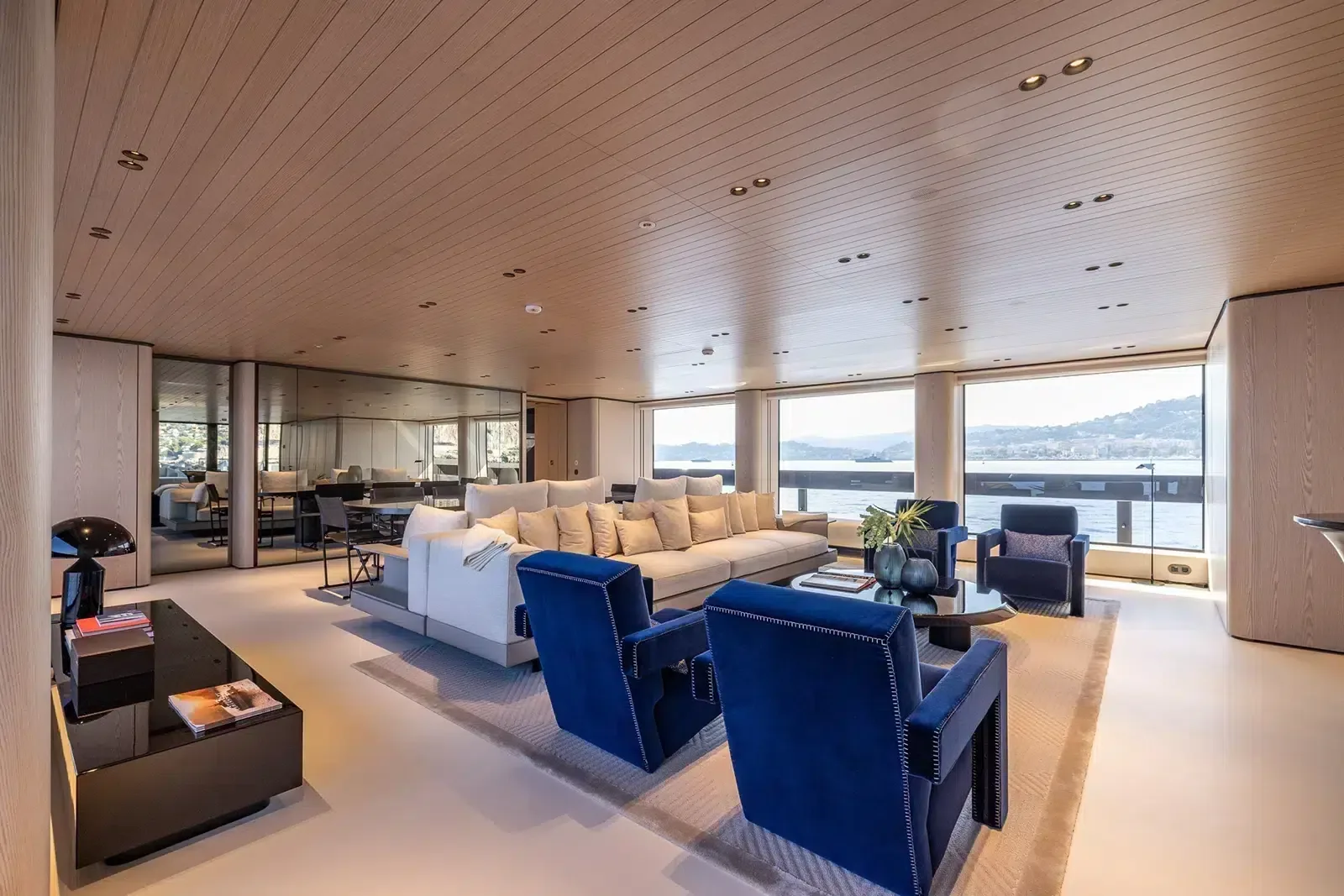 VIRTUOSITY - photo 26 yacht charter Cannes