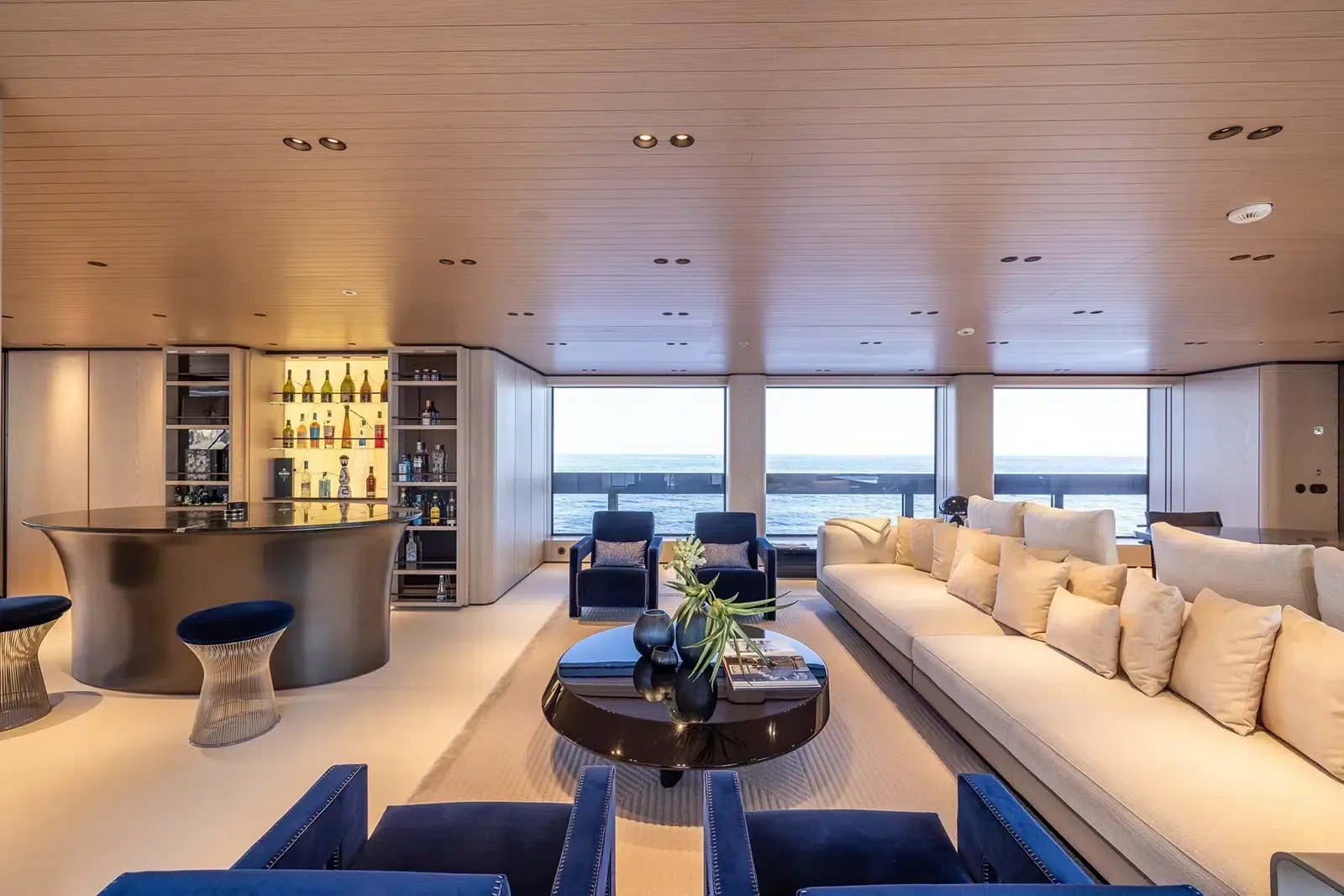 VIRTUOSITY - photo 27 yacht charter Cannes
