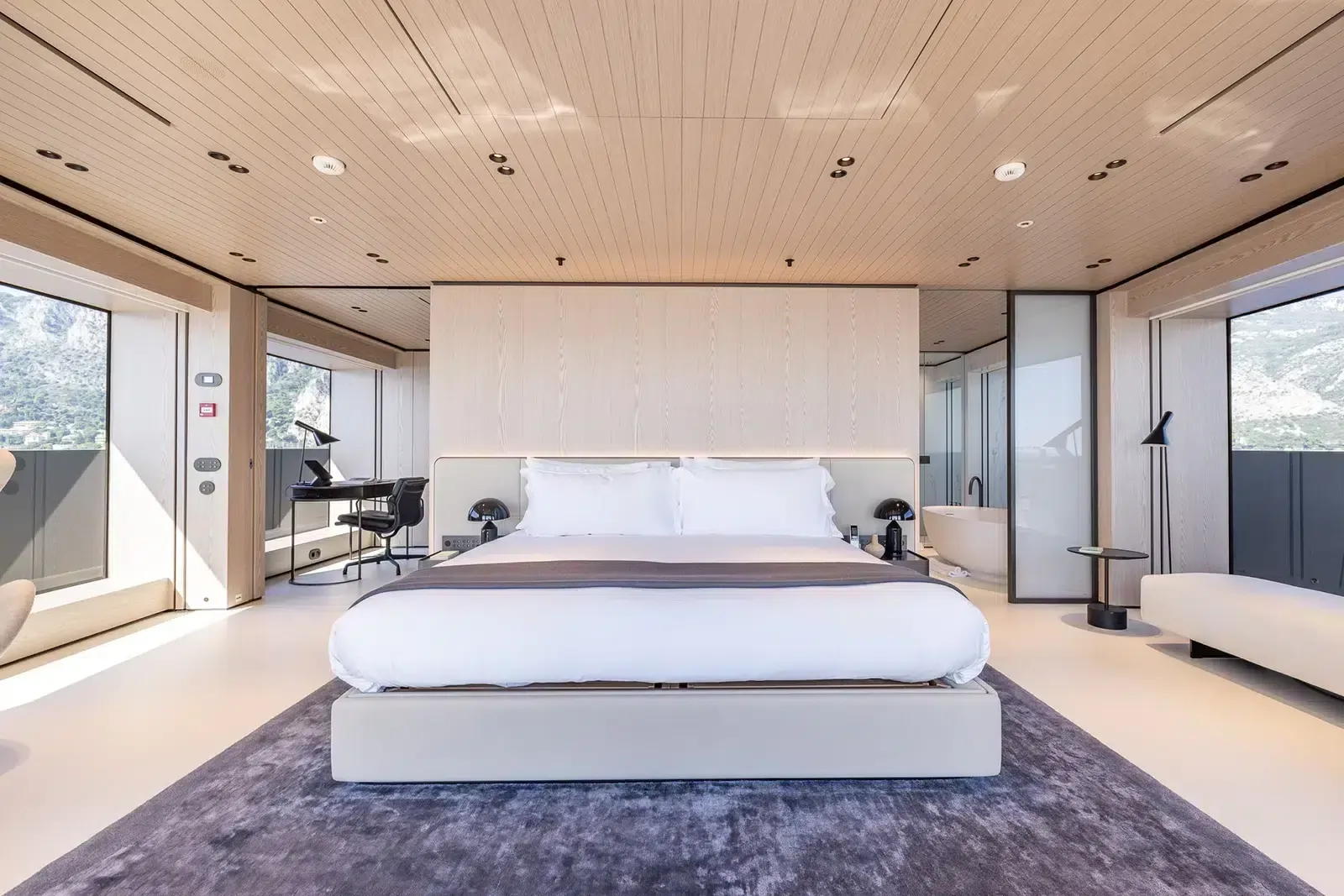 VIRTUOSITY - photo 29 yacht charter Cannes