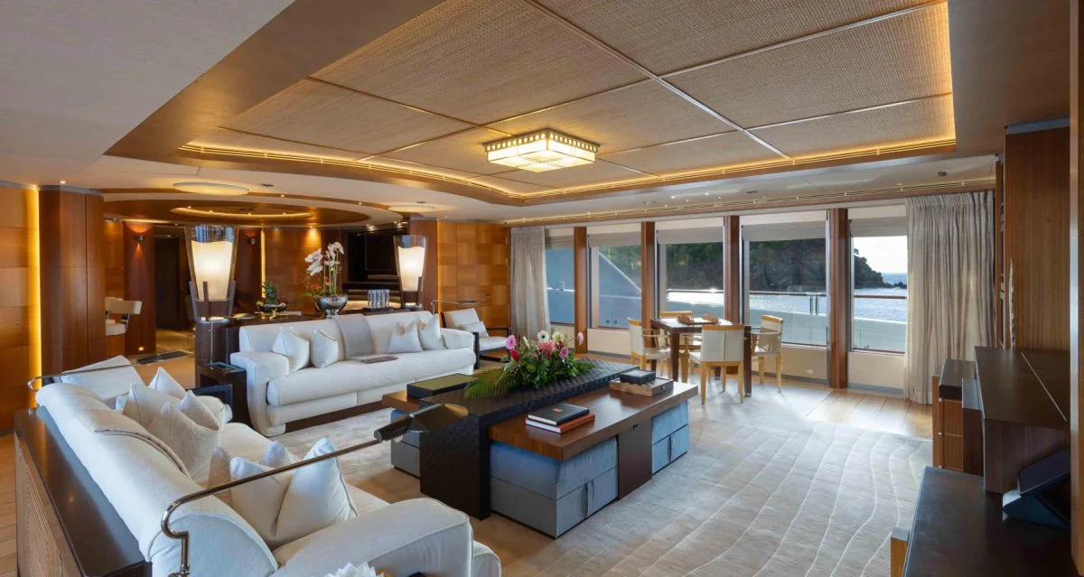 Wheels - photo 8 yacht charter Miami