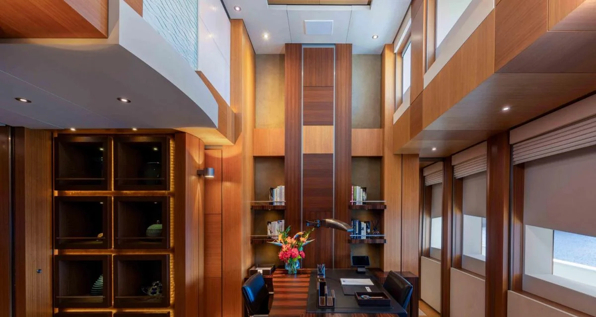 Wheels - photo 14 yacht charter Miami
