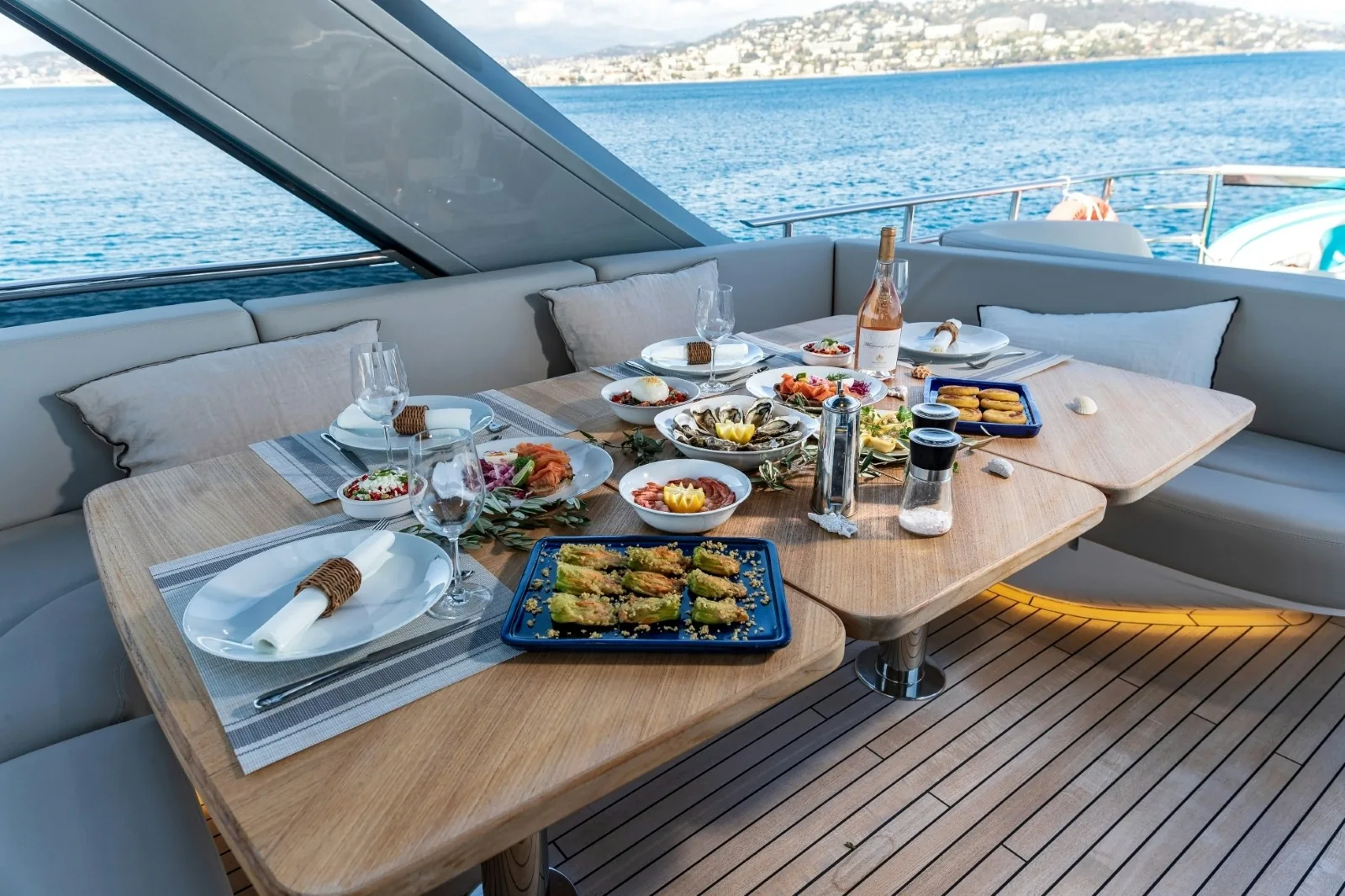 WILJIM V - photo 7 yacht charter Cannes